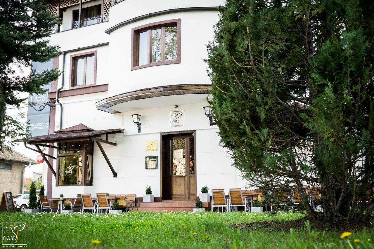 Готель Nest Дробета-Турну-Северин Екстер'єр фото